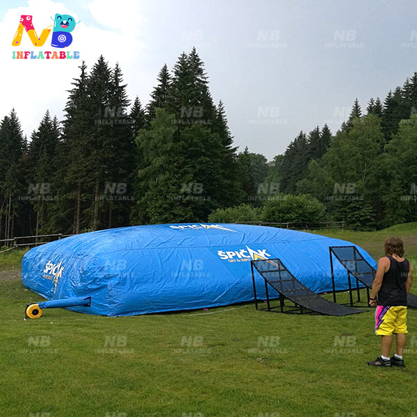 NB-AB002 Freestyle Ski Stunt big deep blue customized inflatable jumping landing airbag inflatable air bag for stunt